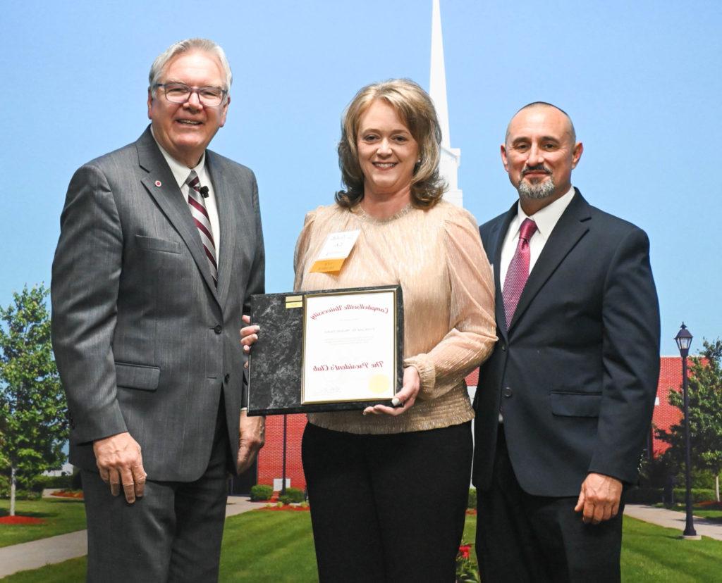 New President's Club members recognized at dinner 3